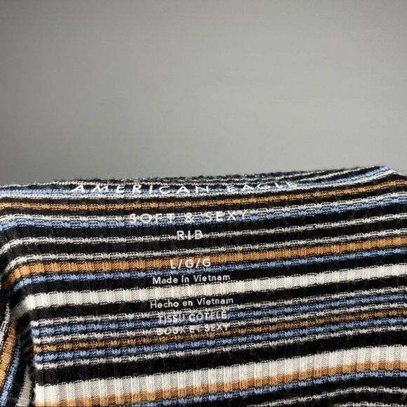 American Eagle Crop Top Women's L Black Blue Striped Soft & Sexy Rib Sleeveless - Picture 8 of 9